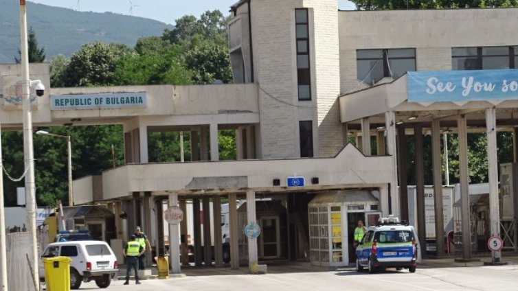 Гражданите със задължителен PCR тест ще влизат у нас през 24 пункта 