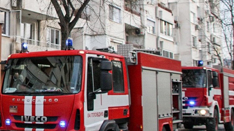 Жена загина при пожар в жилище на бул. "Христо Ботев"
