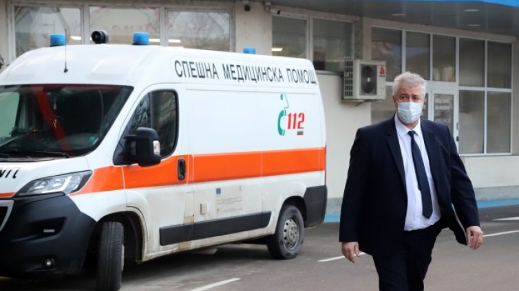 Болниците - в трескава подготовка за прием на пациенти с коронавирус