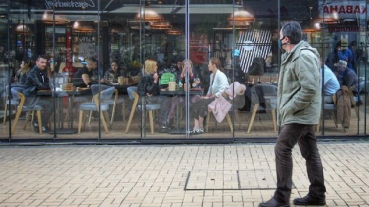 ИПИ: Българите бавно се движат към европейския стандарт на живот