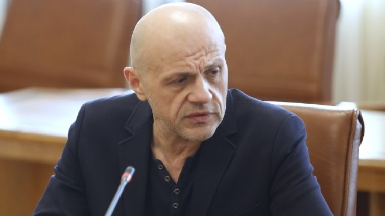 Дончев отчете: За четири години средната заплата нагоре с 50%