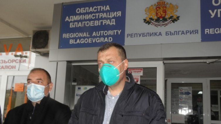 Благоевград зададе тона: Затварят молове и фитнеси, учениците &ndash; онлайн