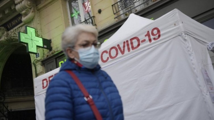 Демонстранти окупираха водещи театри във Франция