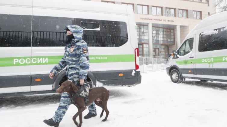 Руската полиция задържа лидери на опозицията