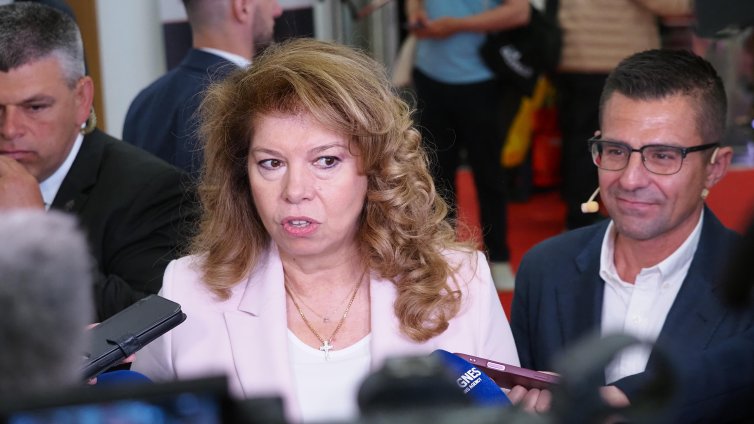 Илияна Йотова: Ситуацията с дефицита не е специфична само за България