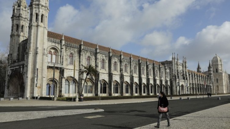 Португалия с 14-дневна карантина за пристигащи от България