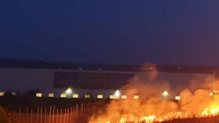 Трима души загинаха при пожар в болница в Берлин