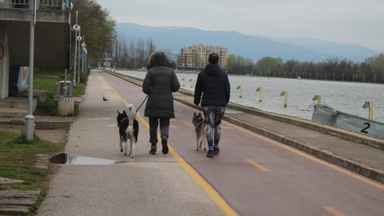 Времето започва да се затопля, валежите спират