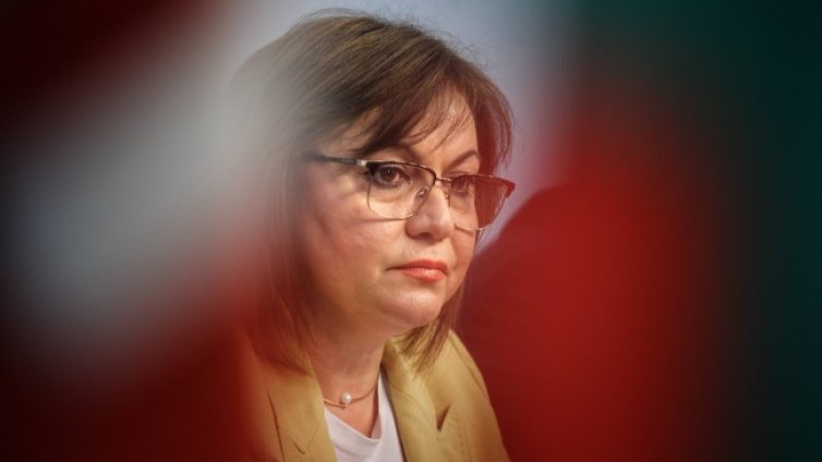 Изпълнителното бюро на БСП подава оставка, Нинова - не 