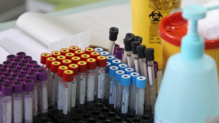 Ваксините на "Пфайзер" от джипитата само за възрастни 