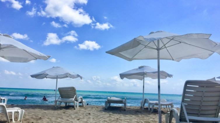 Румънци масово анулират почивки за Великден, браншът в тревога