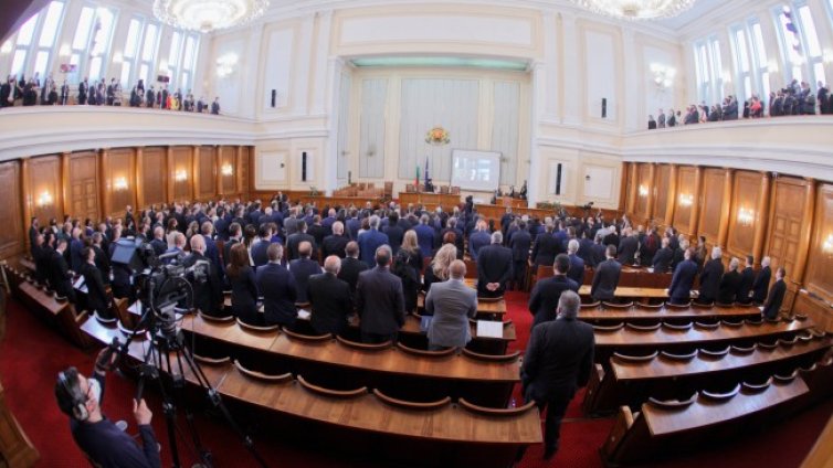 Политолог: Въпросът е дали този парламент ще роди кабинет