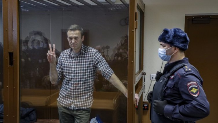 Преместват Алексей Навални в болница за затворници
