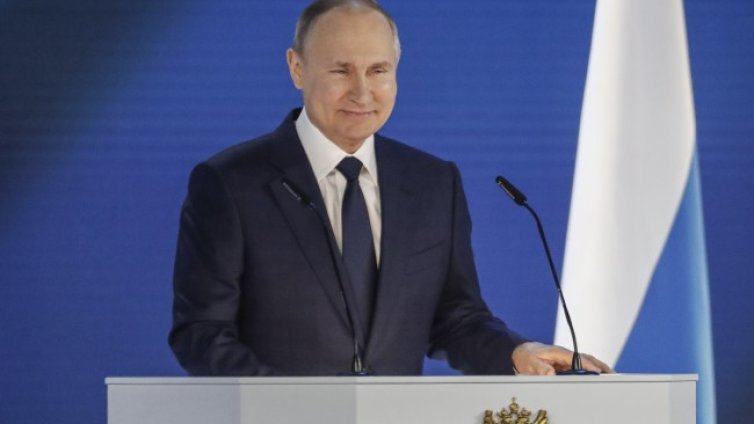 Речта на Путин: За пандемията и нападките към Русия, но нито дума за Навални и Украйна