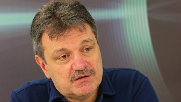 Демократична България с нов законопроект за действия при пандемия 