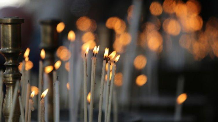 Апаши опитаха да откраднат дрелка и цигулка от църква