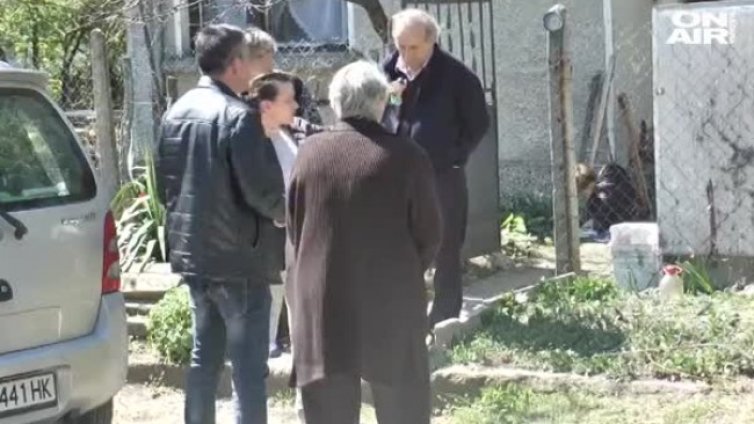 Съседи обвиняват бивш служител на МВР, стрелял по улицата