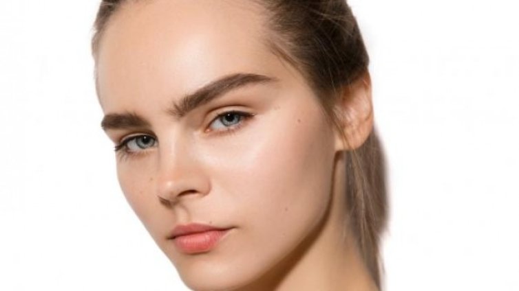 Как да изберем правилния цвят за нашите вежди?