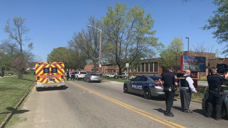 Момиче стреля в училище в САЩ, има ранени