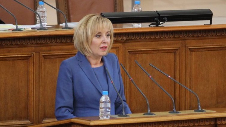 Манолова: Депутатите от ГЕРБ са сковани от страх заради ревизията