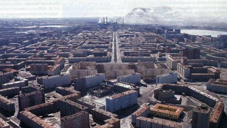 Норилск: Изолираният руски град, наречен "най-депресиращият на Земята" ВИДЕО