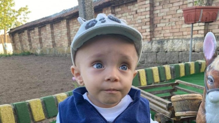 Зов за помощ! Да подадем ръка и малкия Мерт да живее