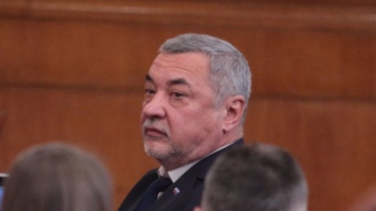 ВМРО и НФСБ пак заедно на вота, само че сега и с Марешки