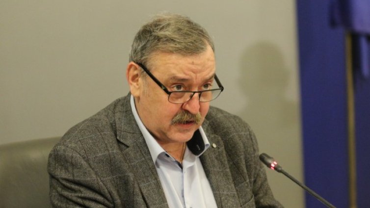 При дълго боледуване e възможна мутация на COVID вируса в организма