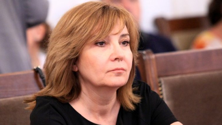 Бившата шефка на НАП: Несъбраните пари са свързани с престъпни схеми!