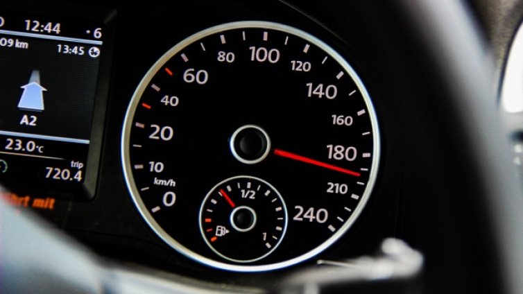 Предлагат 30 км/ч в райони с коли, велосипедисти и пешеходци