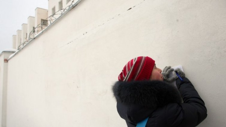 Побой, насилие, смърт: Условията в белоруските затвори