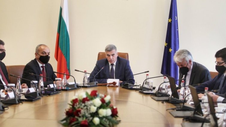 Янев разпредели ресорите, ще наблюдава службите лично 
