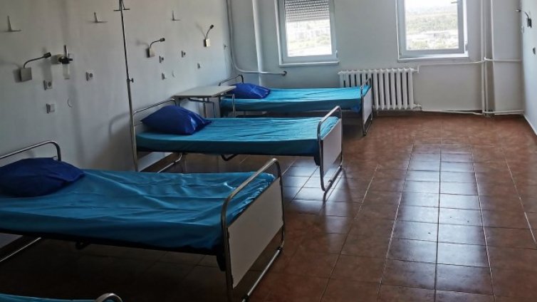 Едва 53 новозаразени, 359 души остават в интензивно отделение 