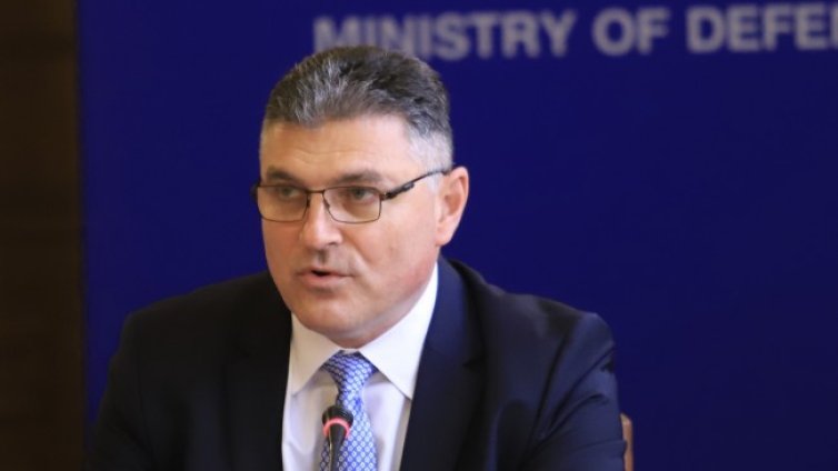 Министър Панайотов: Пилотът на МиГ-29 не е оцелял