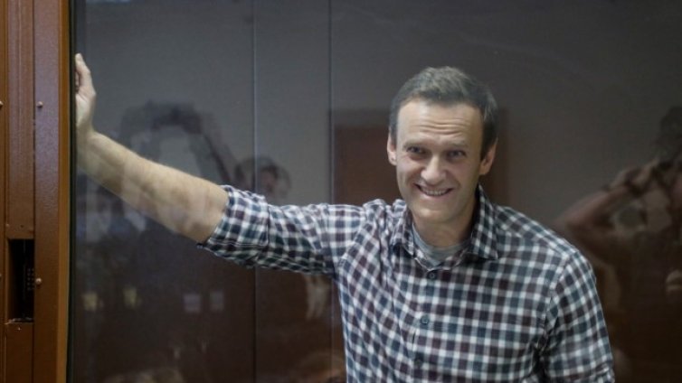 Здравето на Навални се подобрило