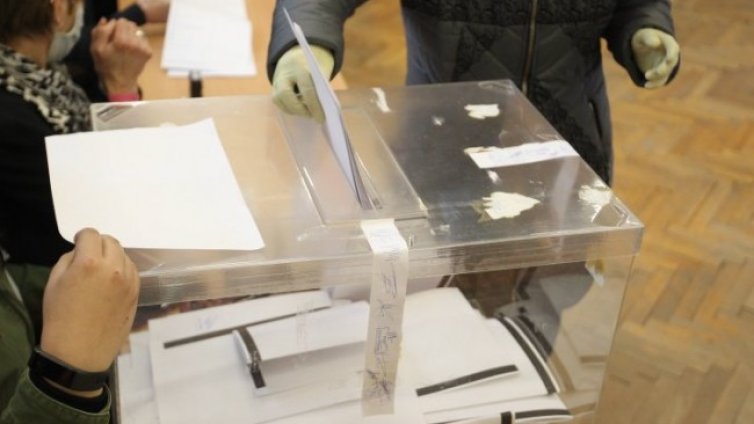 ИТН става първа сила след изборите, води на ГЕРБ и БСП с 3% 