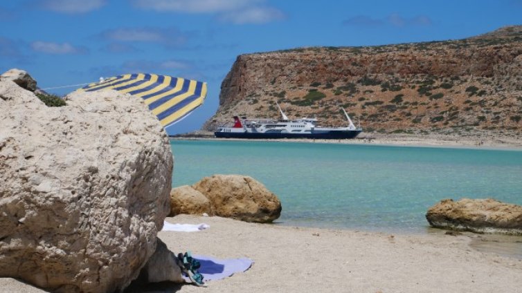 Гърция няма да затваря граници, ако Делта вариантът се разпространи