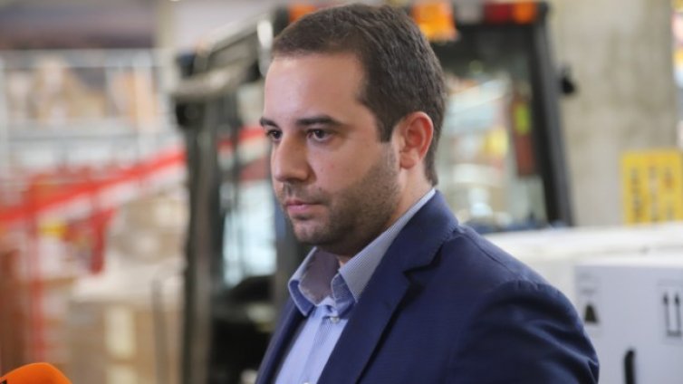Възможно е да изхвърлим 20 хил. дози от ваксината на "АстраЗенека"