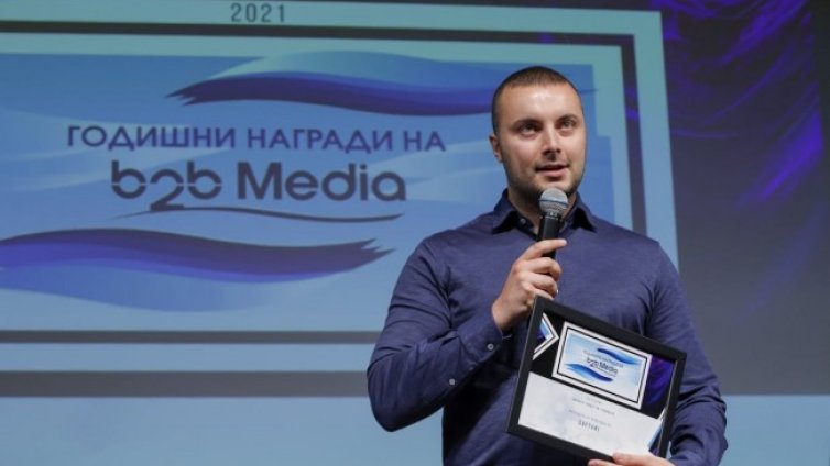 СофтУни грабна 2 престижни приза от b2b Media Annual Awards 2021