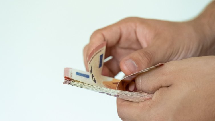 52% скок на заплатите в Антикорупционната и Комисията за незаконно придобито имущество