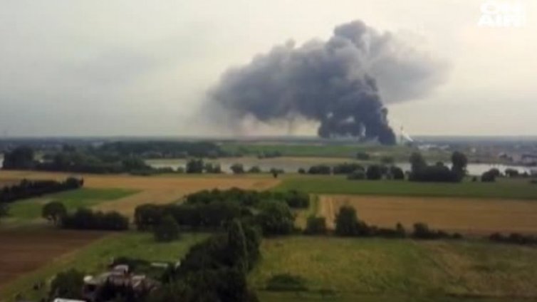 Предотвратен е втори взрив в завода в Леверкузен