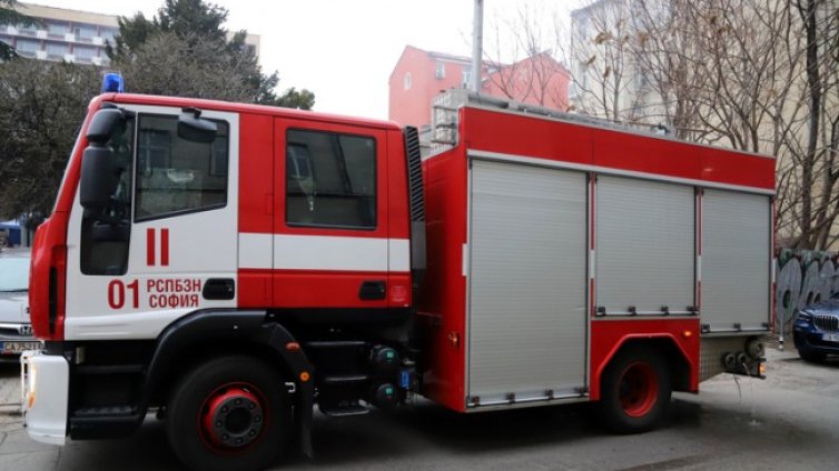 Евакуираха сграда в Пловдив заради пожар