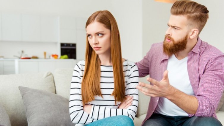 Какво отблъсква един мъж от връзката?