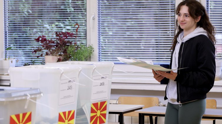 Местни избори: ВМРО-ДПМНЕ с най-много кметове, води в Скопие