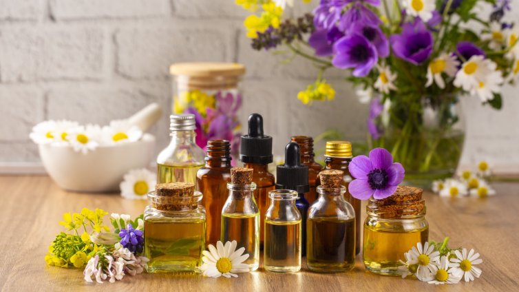 Етерични масла срещу бактерии и стрес
