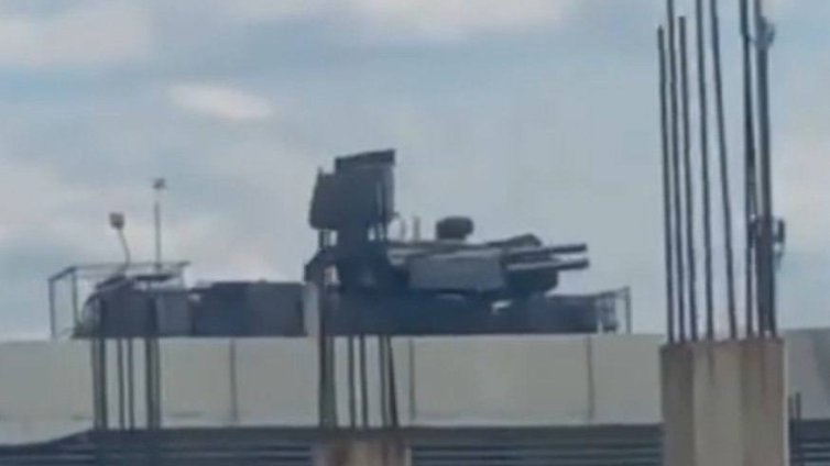 Страх от Украйна: Москва панически мести "Панцир" по покриви в Москва ВИДЕО