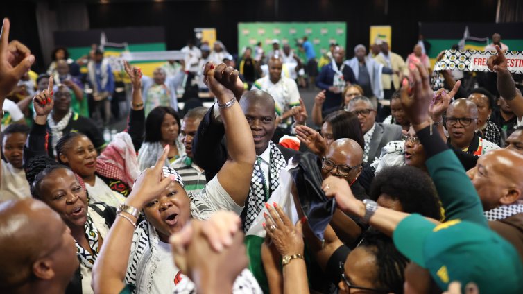 Разгръщането на US ядрената енергия в Африка е добро за бизнеса, лошо за Китай и Русия