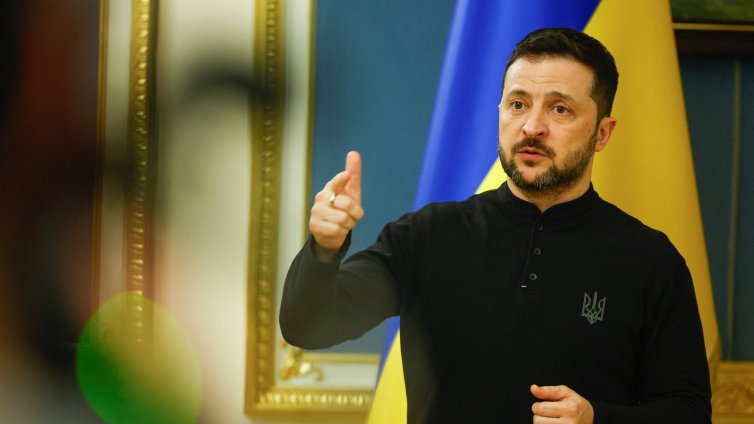 Зеленски изключва признаването на Крим за руски