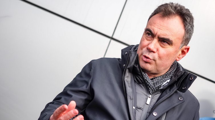 КЗК проверява за картел при обществени поръчки на храна в болниците 