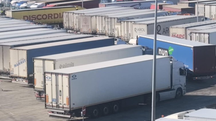 Пожар в кабината на турски камион на паркинг &bdquo;Капитан Андреево&ldquo;